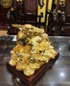 TRÂU MẠ VÀNG