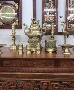 BAN THỜ BỘ NGŨ SỰ 60 ĐỒNG VÀNG CAT TUT VÀ PHỤ KIỆN