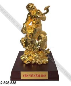 KHỈ CẦM GẬY NHƯ Ý MẠ VÀNG