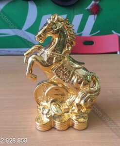 TƯỢNG NGỰA MẠ VÀNG 3