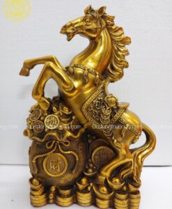 TƯỢNG NGỰA ĐỨNG TÚI TIỀN ĐỒNG VÀNG