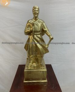 TƯỢNG TRẦN HƯNG ĐẠO CAO 60CM ĐỒNG VÀNG KATTUT