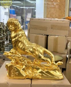 HỔ ĐỨNG ĐẾ ĐÁ TO DÁT VÀNG 9999
