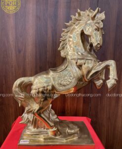 NGỰA HÍ ĐỒNG VÀNG KATTUT