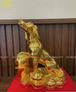 TƯỢNG CHÓ GIẪM THỎI VÀNG MẠ VÀNG 24K