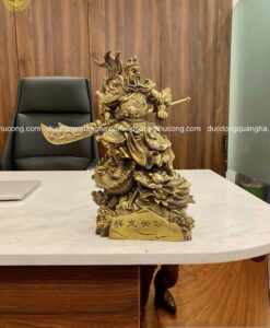 TƯỢNG QUAN CÔNG CƯỠI RỒNG ĐỒNG VÀNG